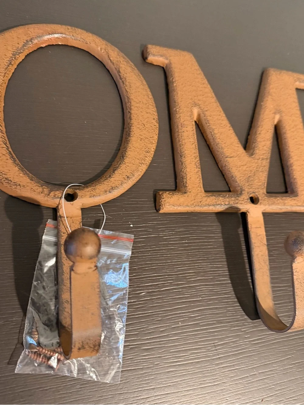 Unbranded Rustic Bronze 'HOME' Wall Hook Decor